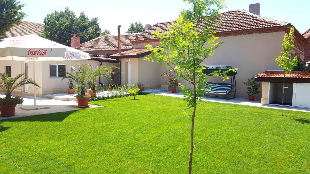 Villa Ros Guest House Svilengrad Eksteriør billede